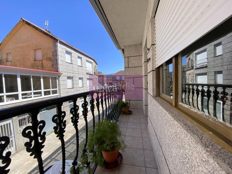 Foto 63b0f02f-48a1-4404-8015-45da30788b08. Casa adossada amb calefacció a Arbo