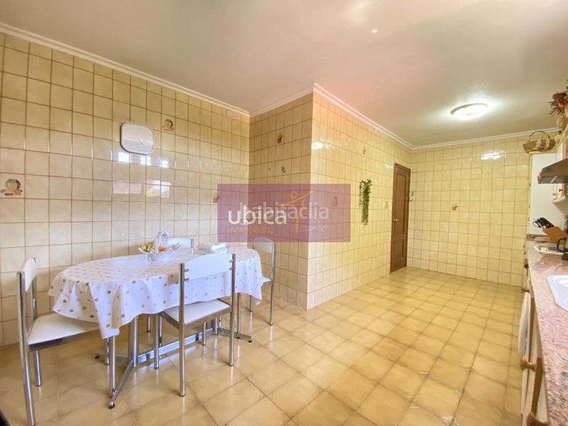 Foto be482503-ba29-46aa-b599-d1abc5928e41. Casa adossada amb calefacció a Arbo