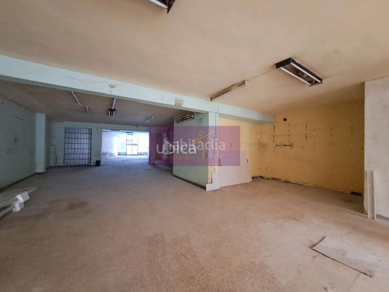 Foto a88e337f-8648-420b-a33d-9013eeb38b86. Local comercial a Ponteareas
