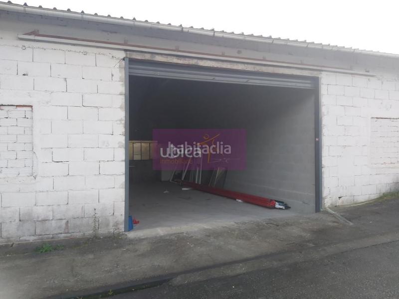 Foto b2313c89-4a53-45cf-b5f7-76cf2d0f68ba. Location local commercial dans Ponteareas