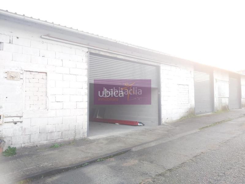 Foto c2f81606-4e7b-479a-b463-f565373a130a. Location local commercial dans Ponteareas