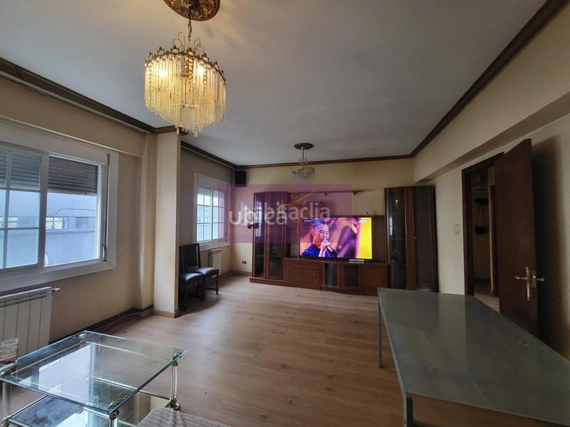 Foto 8eff38f6-d895-4e13-baad-40e5c5b254df. Pis a A Salgueira - O Castaño Vigo