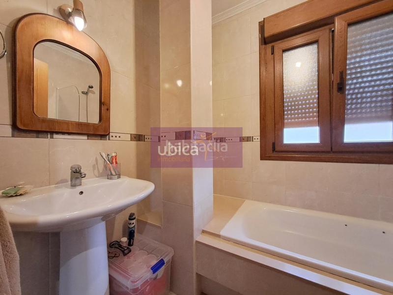 Foto 0cf85be6-3427-4ed8-b94d-d686015d67c1. Casa aparellada amb calefacció aparcament piscina a Salceda de Caselas