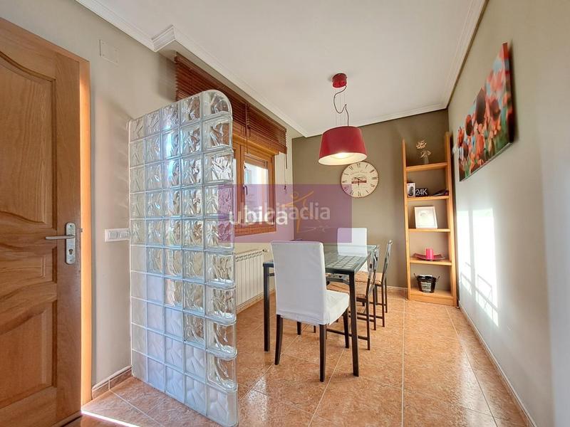 Foto 0f2cea91-8aa3-4c95-b134-65e592378478. Casa aparellada amb calefacció aparcament piscina a Salceda de Caselas