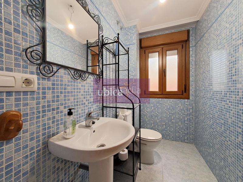 Foto a54bc0c4-f848-4b79-95d4-ea92fb240fea. Casa aparellada amb calefacció aparcament piscina a Salceda de Caselas