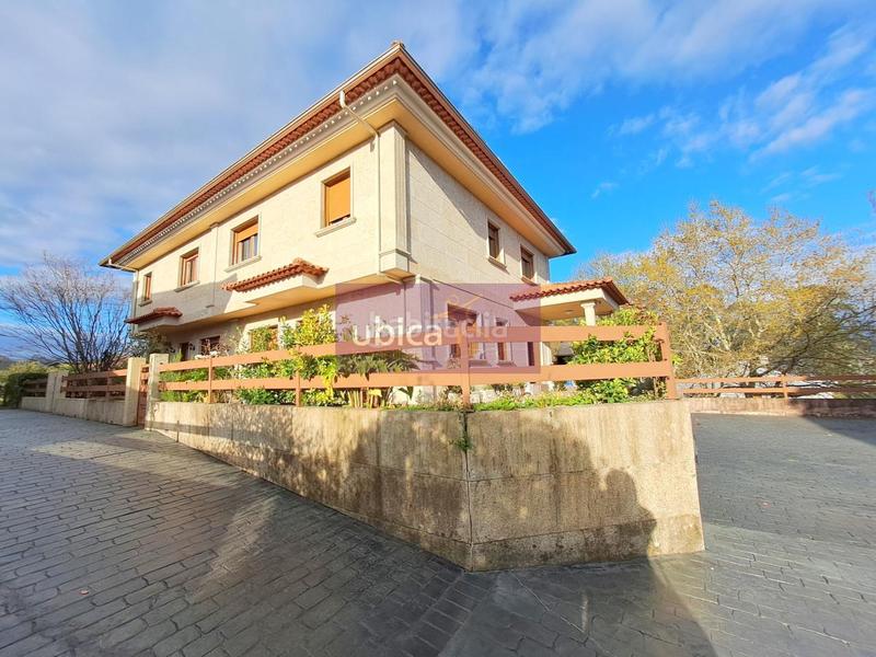 Foto 5dba0a39-bede-461d-aaca-e975b8d1f500. Towny house with heating parking pool in Salceda de Caselas