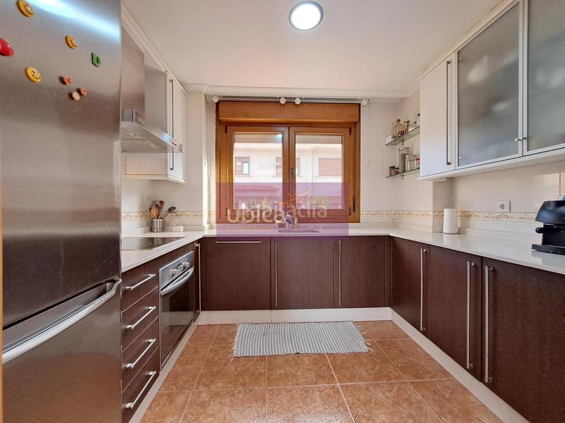 Foto b3249191-b359-4591-8a65-39fbcf8a9412. Towny house with heating parking pool in Salceda de Caselas