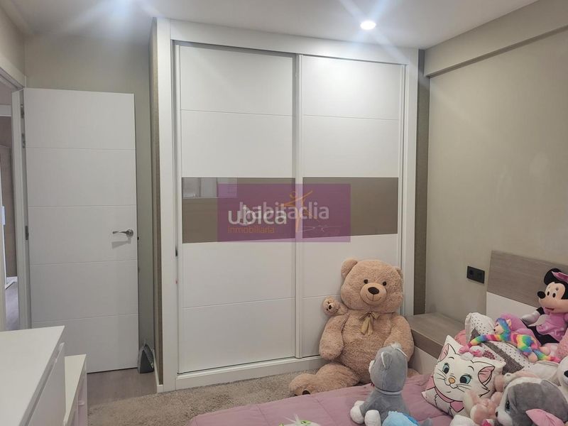 Foto 2902df66-a5e9-47d3-bf07-77999ba6e11f. Piso en Berbés - Peritos Vigo