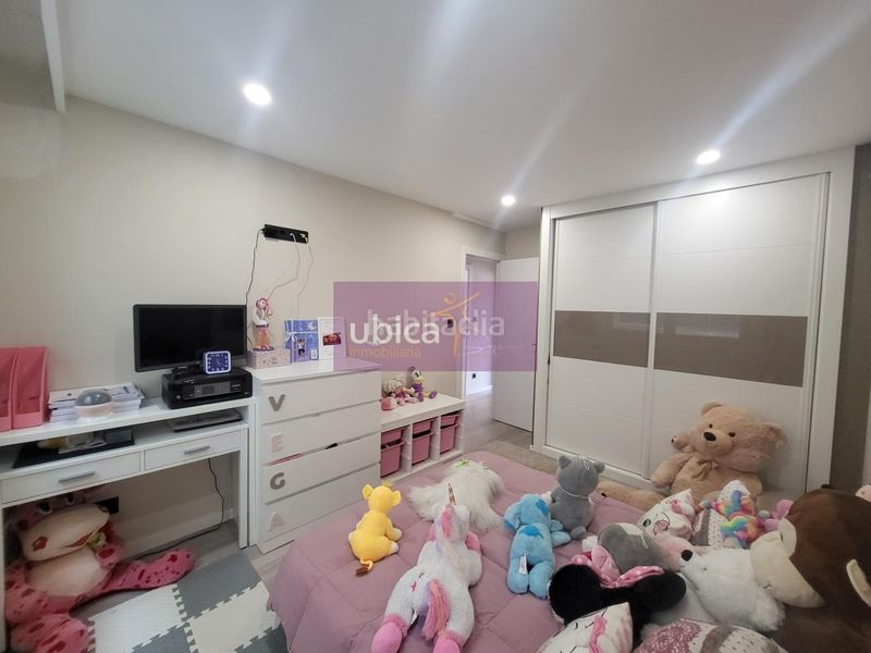 Foto a8b91766-bbe0-404d-aa6e-952f035b1b53. Piso en Berbés - Peritos Vigo