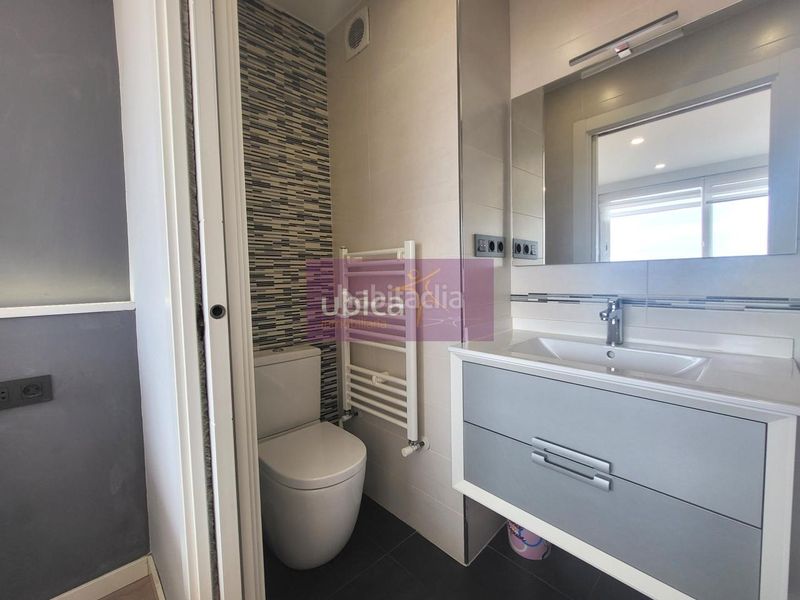 Foto bfab6f14-a647-4a04-b578-7c4408dce519. Piso en Berbés - Peritos Vigo