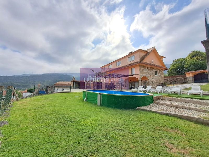 Foto 541c523c-a78b-42f6-8053-744b59129326. Casa amb calefacció aparcament piscina a Cañiza (A)