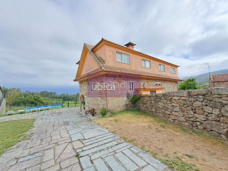 Foto a203664d-1b5e-4ec1-9a75-ec9443ea9efa. Casa amb calefacció aparcament piscina a Cañiza (A)