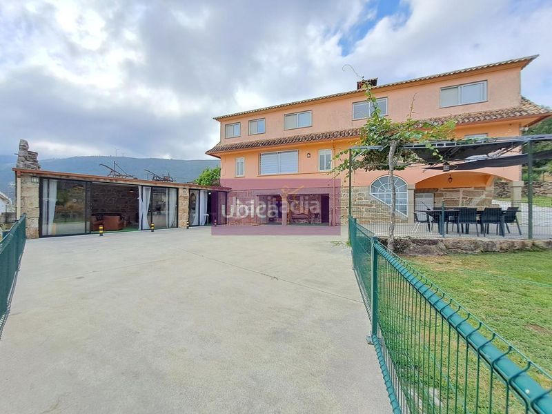 Foto cefc27c4-a32a-4e84-87b8-cfe7c71560e0. Casa amb calefacció aparcament piscina a Cañiza (A)