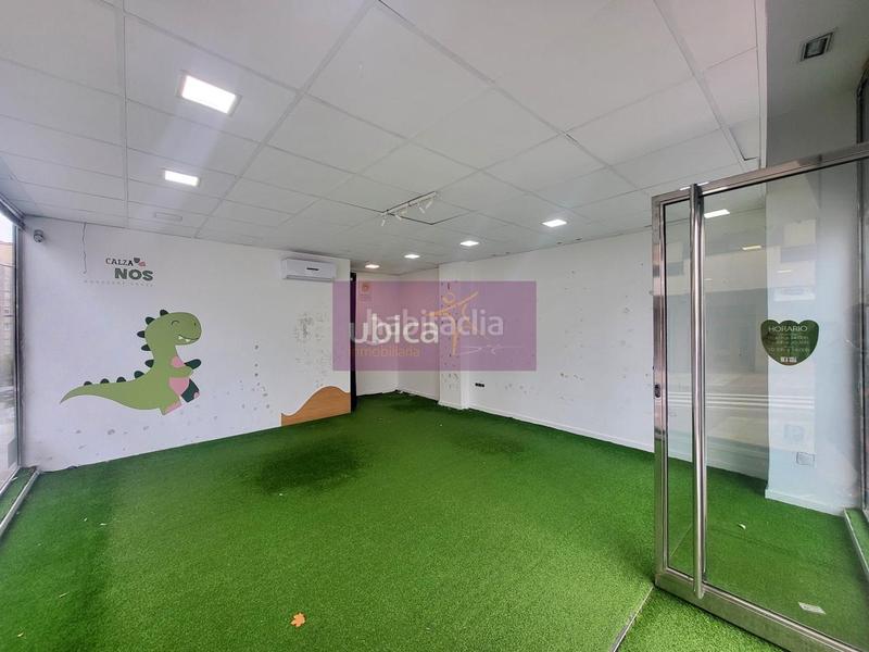 Foto 4248ee29-bef5-4360-aa08-89b2b1857187. Rent business premise in Plaza España - Corte Inglés Vigo