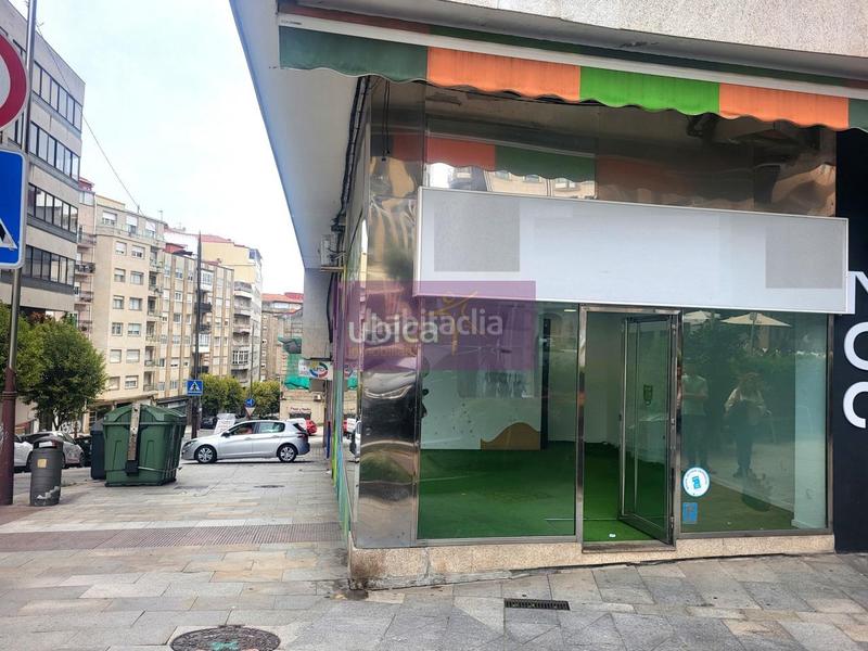 Foto 7c2ad7eb-e0b0-4be7-857a-5d70cb10b267. Alquiler local comercial en Plaza España - Corte Inglés Vigo