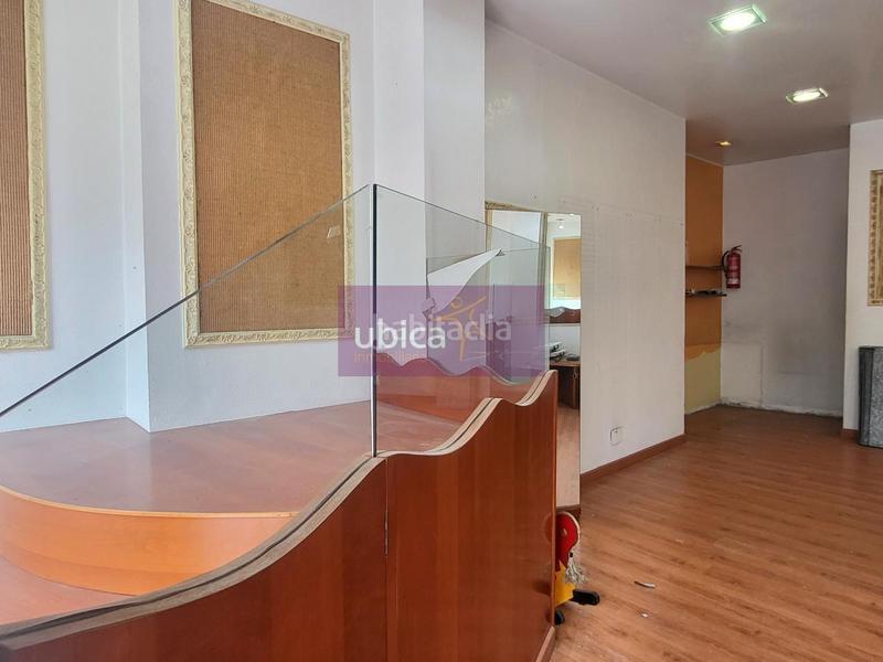 Foto 6ec8472a-0ace-442f-ab80-2c5cb32b23c3. Local comercial en Camelias - Pi y Margall Vigo