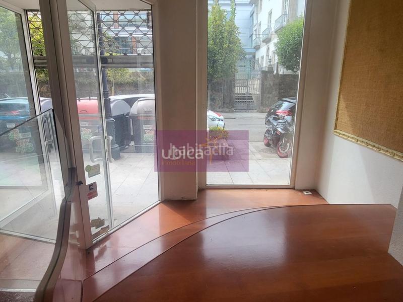Foto c9707e17-3130-4a4d-86ef-adb9cf32d9ca. Local comercial en Camelias - Pi y Margall Vigo