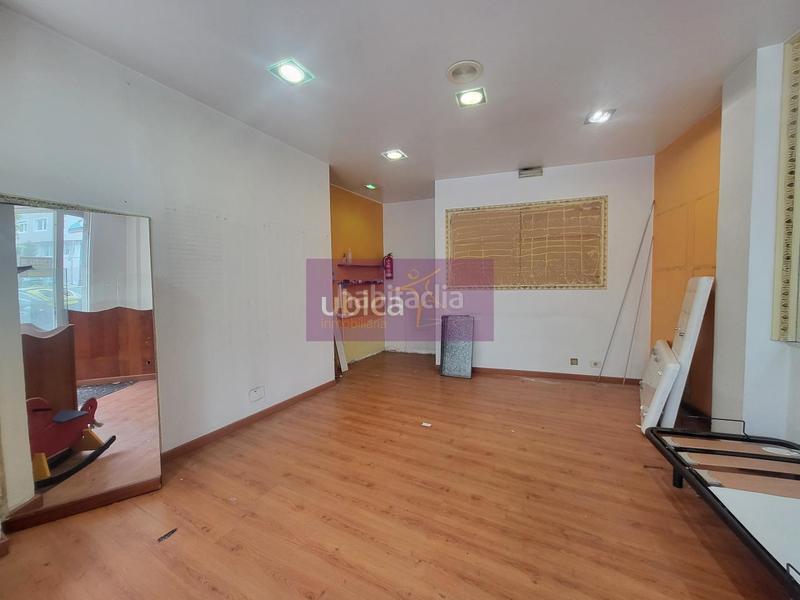 Foto 57909e62-fe05-492f-a056-34c43156a46f. Alquiler local comercial en Camelias - Pi y Margall Vigo
