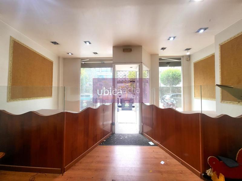 Foto cb07194e-044a-46a0-be46-6bfd11480475. Location local commercial dans Camelias - Pi y Margall Vigo