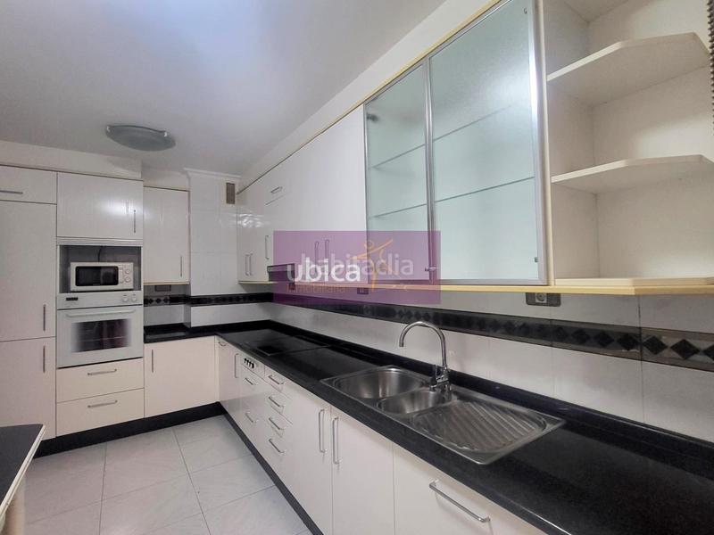 Foto e7c8f02f-e6a5-4cfc-9756-f87f226b982f. Appartamento con riscaldamento parcheggio in Casablanca - Calvario Vigo