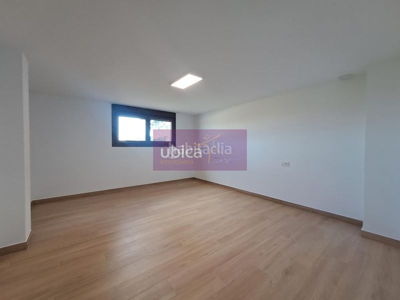 Foto 5a2ab73a-d667-4293-97d2-a40a667a57d7. Xalet amb calefacció aparcament a Tomiño