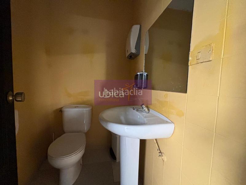 Foto ca93d67a-3ab6-496a-b8f1-cc55a5191ec7. Lloguer local comercial a Mos