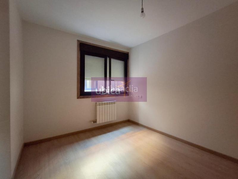 Foto b72230da-4039-45a7-9320-395202d5090e. Àtic amb calefacció aparcament a Ponteareas