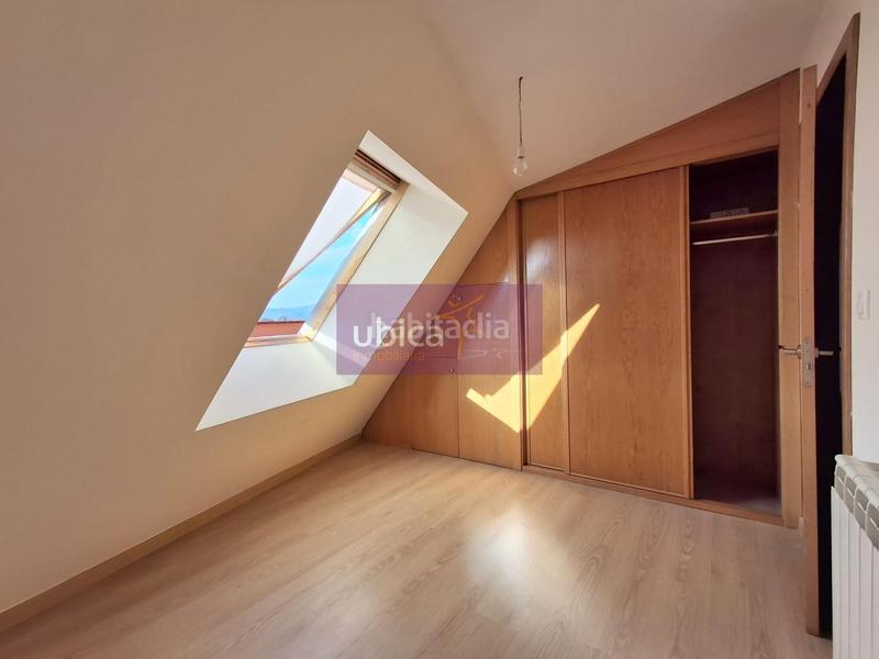 Foto bf125766-fc96-49fe-8d20-f4b894bd4c67. Àtic amb calefacció aparcament a Ponteareas