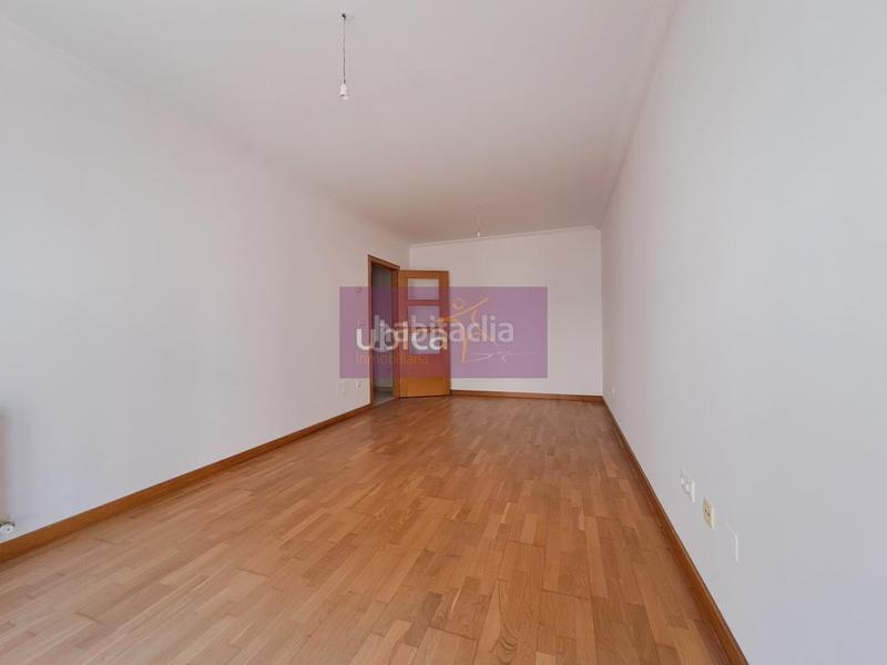 Foto 1b4159ef-5151-4db1-9f10-f8a84d9957d0. Pis amb calefacció aparcament a Salceda de Caselas