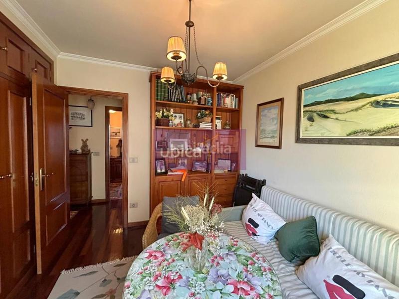 Foto e46314b2-fbea-4336-8eec-6e46e53a68d1. Flat with heating parking in As Travesas - Balaidos Vigo