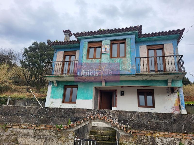 Foto 5be67ca6-5f04-43d7-b971-ca86b898f333. Casa amb aparcament a Redondela