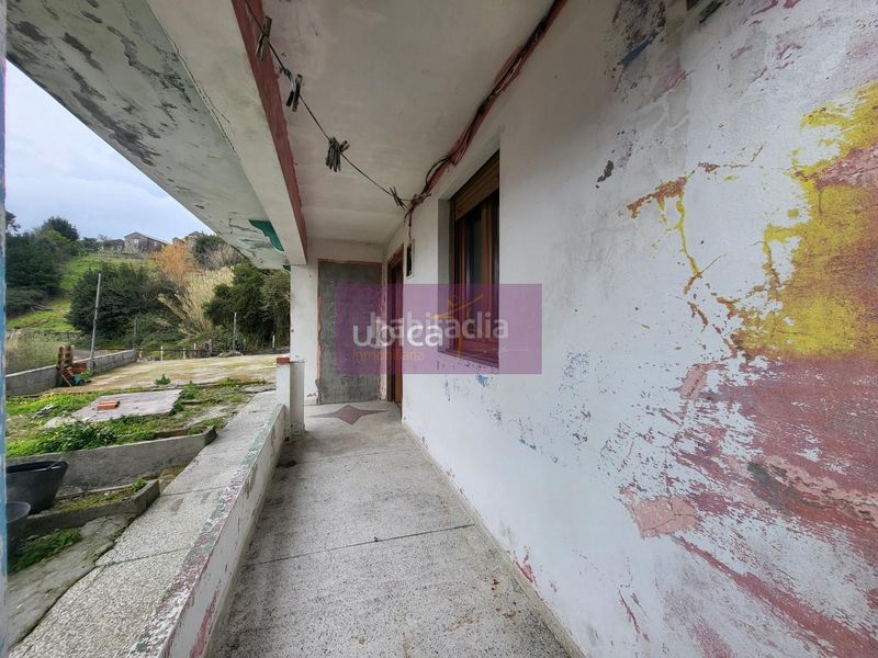Foto c550a0f9-d902-4263-8f3b-f474ff63ce1a. Casa amb aparcament a Redondela