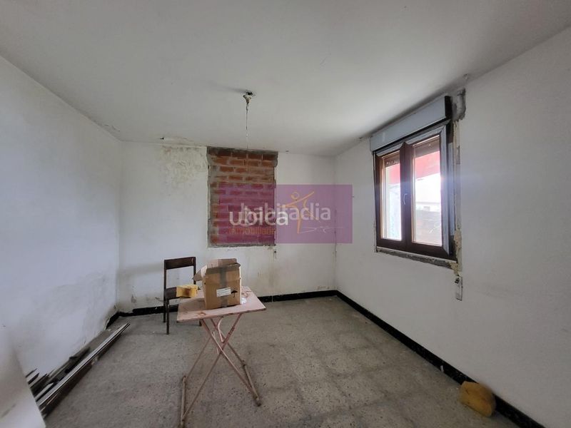 Foto d0b97da6-34f4-482e-9534-9cc5c7f05892. Casa amb aparcament a Redondela