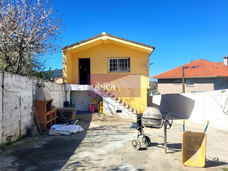 Foto 1d3c70ca-18e8-43bc-bf2e-24287568a1a2. Haus mit heizung parking in Valadares - Beade Vigo