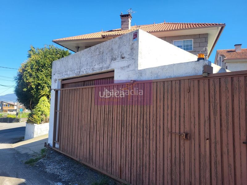 Foto f27bee1c-6077-4ab4-b32c-b652b7da7f01. Haus mit heizung parking in Valadares - Beade Vigo