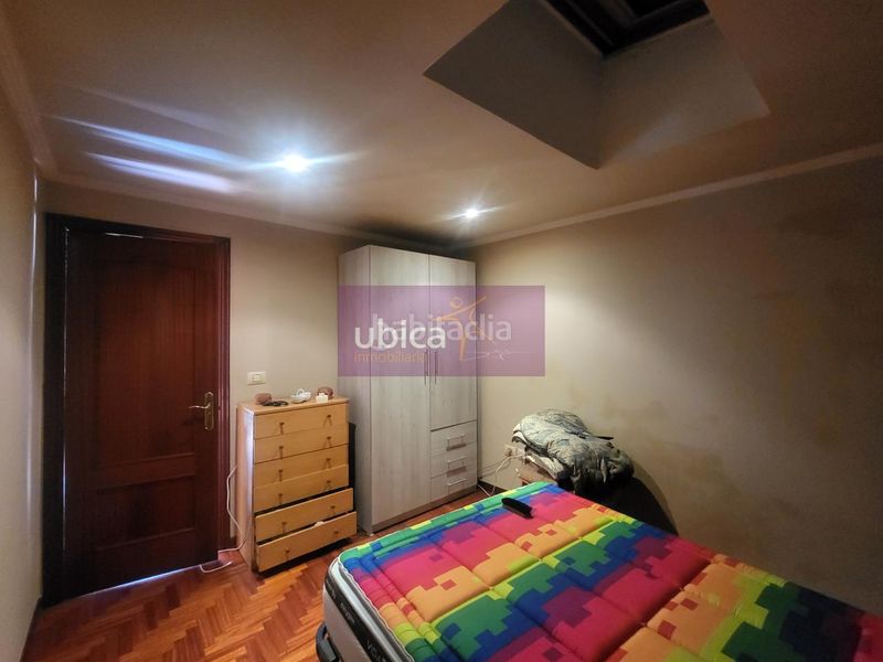 Foto e02aa5c2-d42e-4737-97ab-f8656d3dc3f9. Casa adossada a Teis Vigo