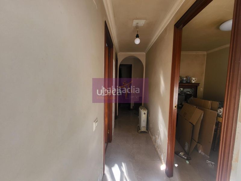 Foto e9156608-dcc2-40f2-89e8-df4dd49ad5ff. Casa adossada a Teis Vigo