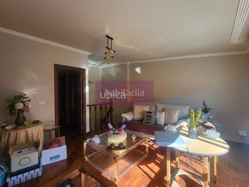 Foto eb76d624-99da-4304-9e20-015f2c511032. Casa adossada a Teis Vigo
