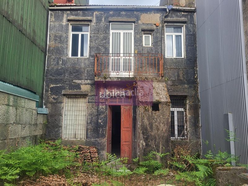 Foto 2179b99e-12e9-4c80-8426-b6f033d40600. Casa adossada a As Travesas - Balaidos Vigo