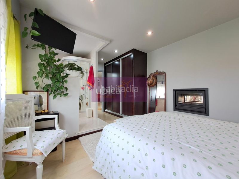Foto 0745f54b-7870-48c7-91af-bc92a4824998. Casa amb calefacció aparcament a Lavadores Vigo