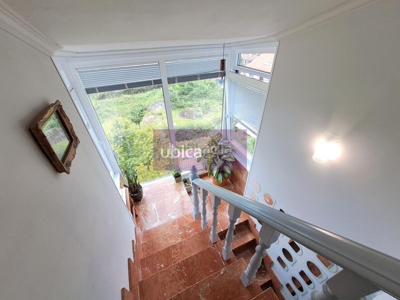 Foto 82b16b57-b078-4973-b5e5-4283e25914aa. Casa amb calefacció aparcament a Lavadores Vigo