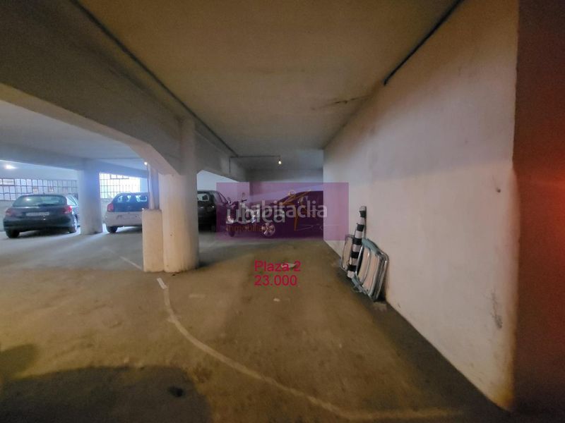 Foto dd4840ef-cc7d-4638-a1f8-a86e58d5dcf7. Aparcament cotxe a Plaza España - Corte Inglés Vigo