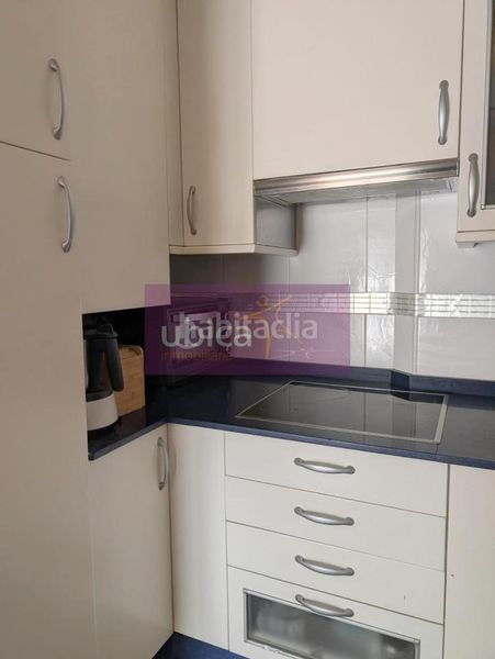 Foto d33d9518-5c3b-4c46-8a8d-e5f5575a91a2. Àtic amb calefacció aparcament a travesía de Vigo - san xoán Vigo
