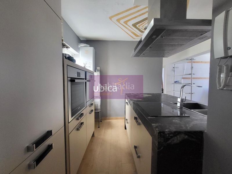 Foto 5e0af84d-b76d-4ddc-849a-497cc94885e5. Pis amb calefacció aparcament a Teis Vigo