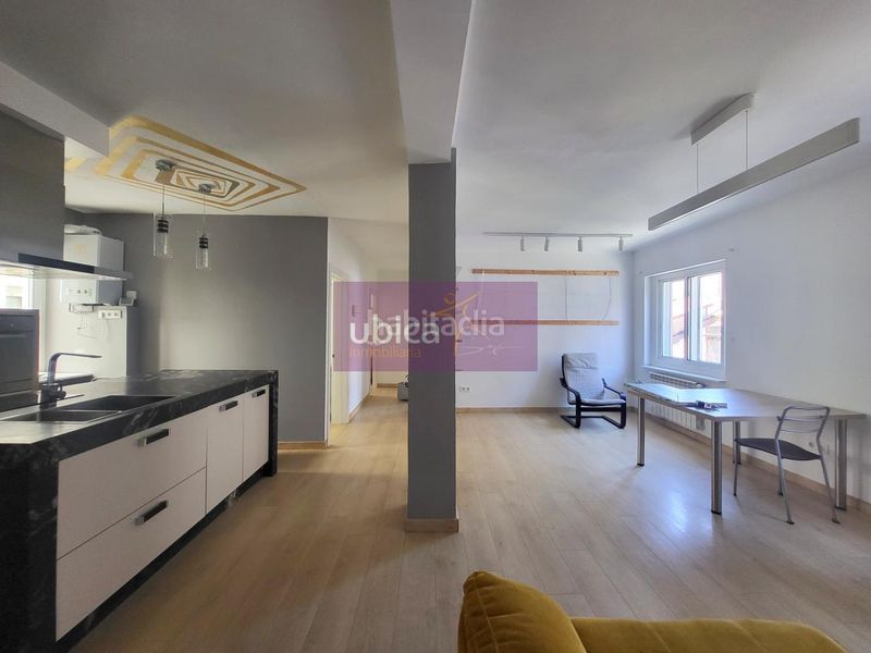 Foto 7a0c7a78-486a-4779-8e5b-3a80de91cef6. Piso en Teis Vigo
