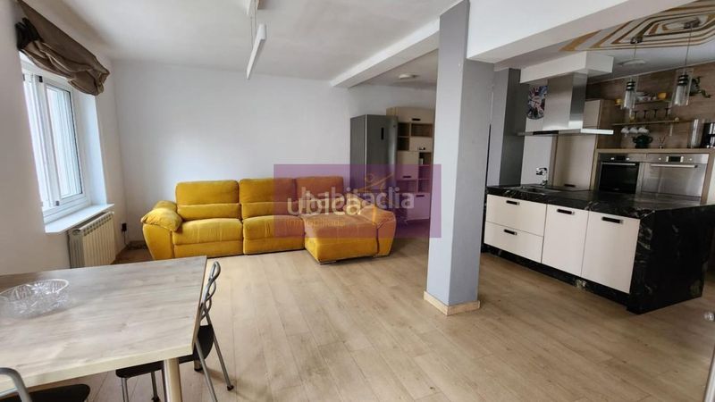 Foto c5be2551-c7d8-4982-add6-17381d7351ed. Piso en Teis Vigo