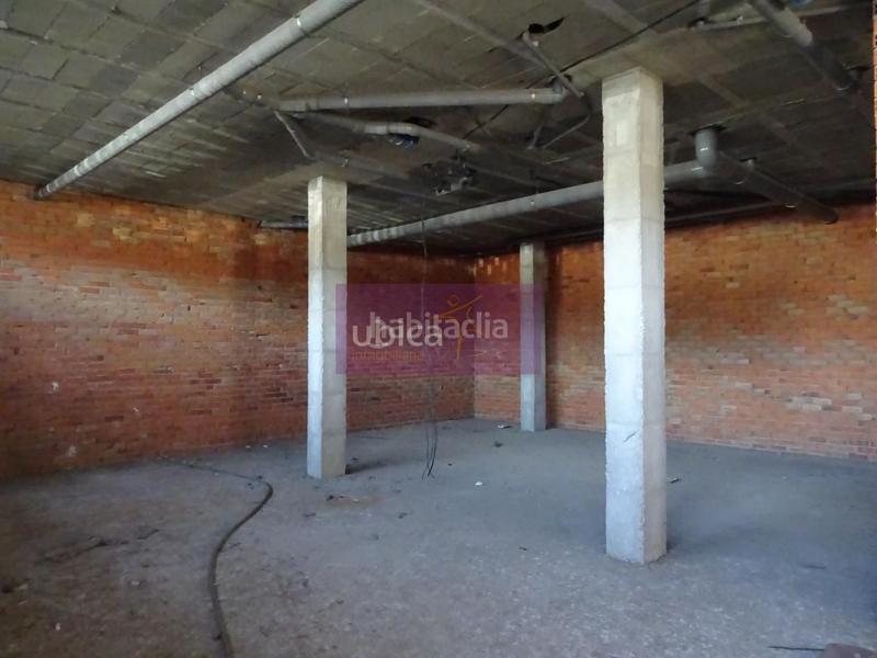 Foto 7e5ac7e5-12df-45d8-b176-63d45664da50. Location local commercial avec chauffage dans Salceda de Caselas