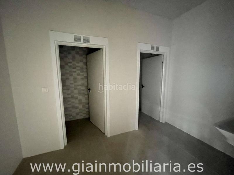 Foto 9b0963e1-9420-4c3a-bb88-6f8141c69013. Nave industrial en as gandaras 5 nave comercial en venta en budiño en Porriño (O)