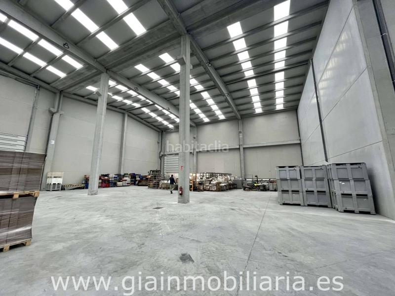 Foto c0aebf5e-2d04-4117-a596-217a9b226ee2. Nave industrial en as gandaras 5 nave comercial en venta en budiño en Porriño (O)