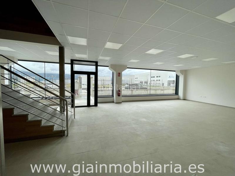 Foto c8cf02f8-77e7-4a75-9ed8-799fa6e809db. Nave industrial en as gandaras 5 nave comercial en venta en budiño en Porriño (O)